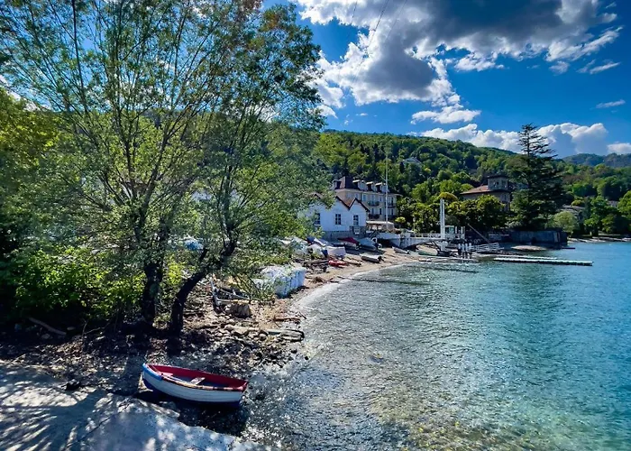 Vistabellaborromeoflat 아파트 바메노